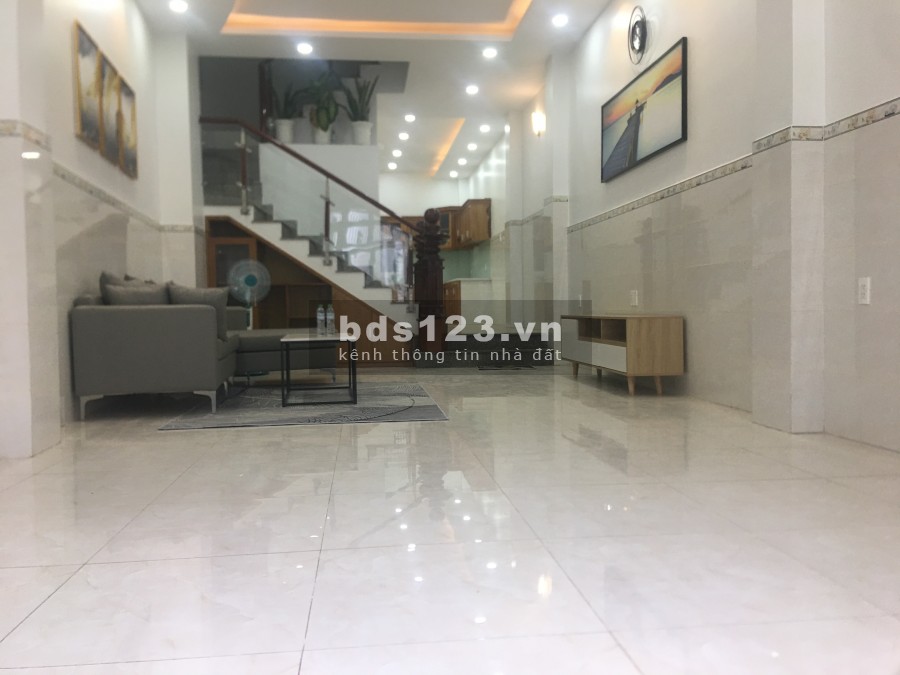 Nhà 4x20 nở hậu 5 hẻm xe hơi thông