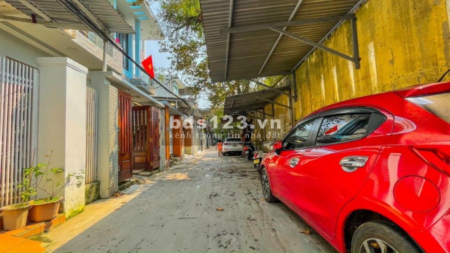 BÁN ĐẤT ĐẸP TẶNG NHÀ KIỆT OTO 5M ĐƯỜNG NGUYỄN TRÃI ĐỐI DIỆN CHỢ TÂY LỘC. LH 0702_788_074