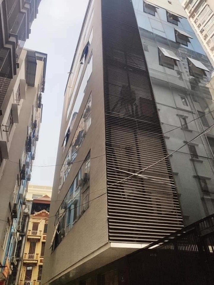 Tôi cần bán gấp nhà 8 tầng phố Tô Ngọc Vân giá 24.5 tỷ.