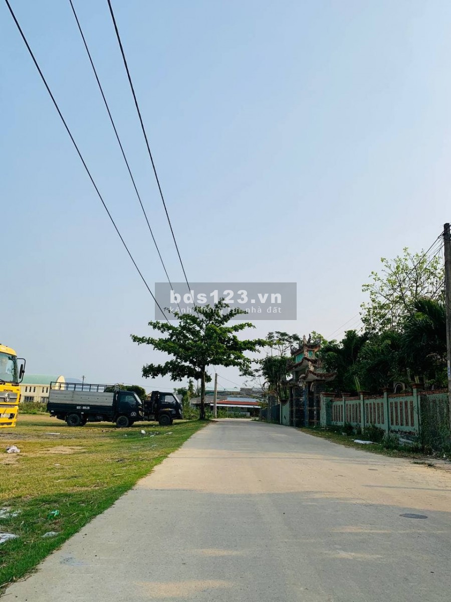 Phố CHợ Đại Cường DT: 7x23 Đường Quy hoạch 8m5