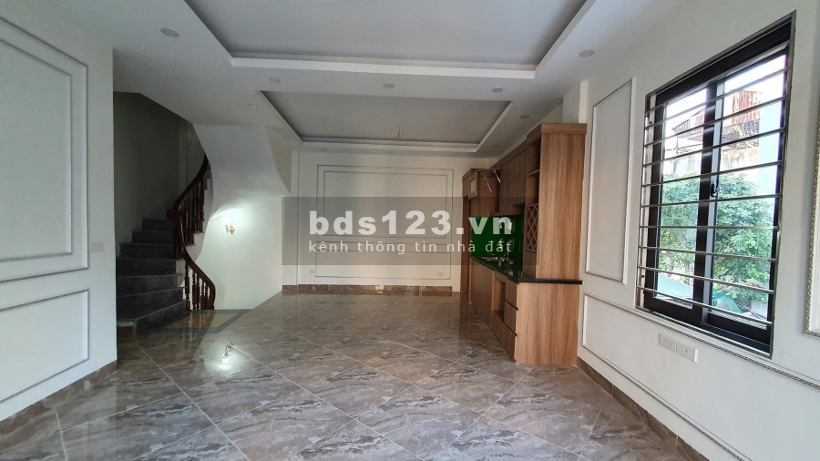 Bán gấp nhà đường 19/5 diện tích 62 m^2 5 tầng, mặt tiền 6m, giá 6,2 tỷ