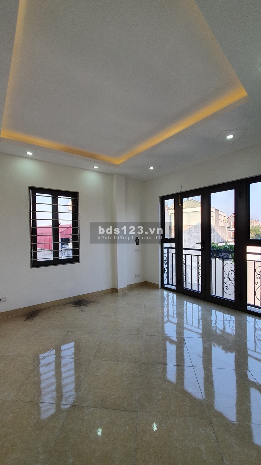 Bán gấp nhà đường 19/5 diện tích 62 m^2 5 tầng, mặt tiền 6m, giá 6,2 tỷ