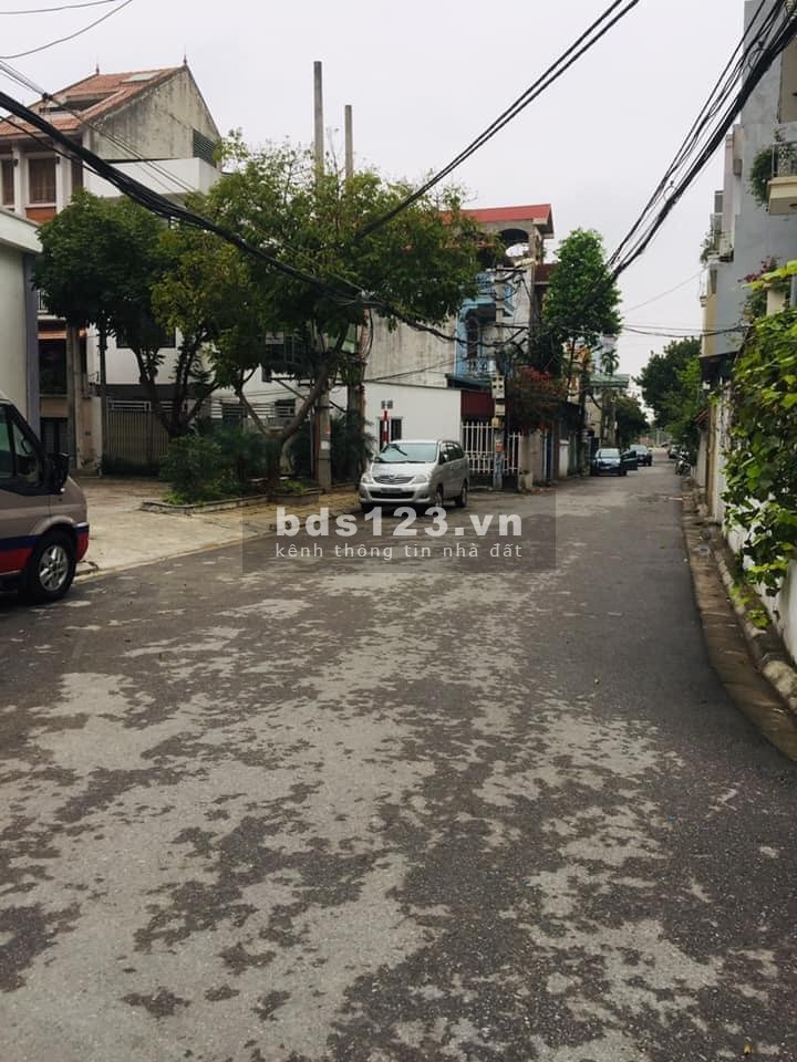 BÁN ĐẤT phố Tân Thụy, Long Biên 72m2xMT5m Ô TÔ TRÁNH. KD VP, 5 tỷ. LH: O977.611.089