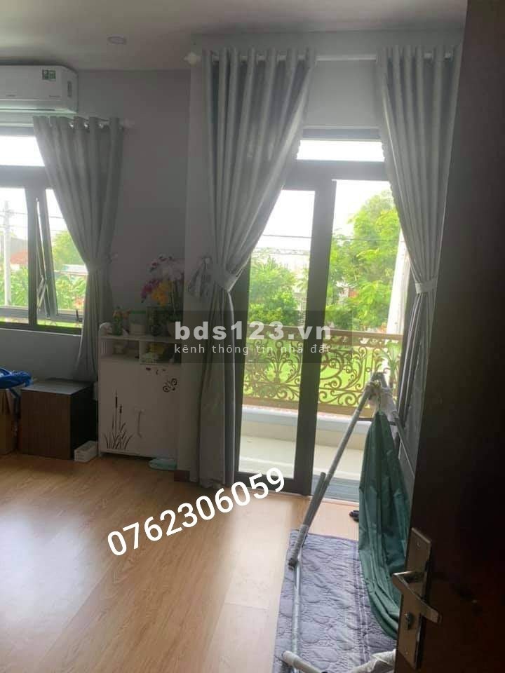 nhà chính chủ Huyện Bình Chánh 120m²