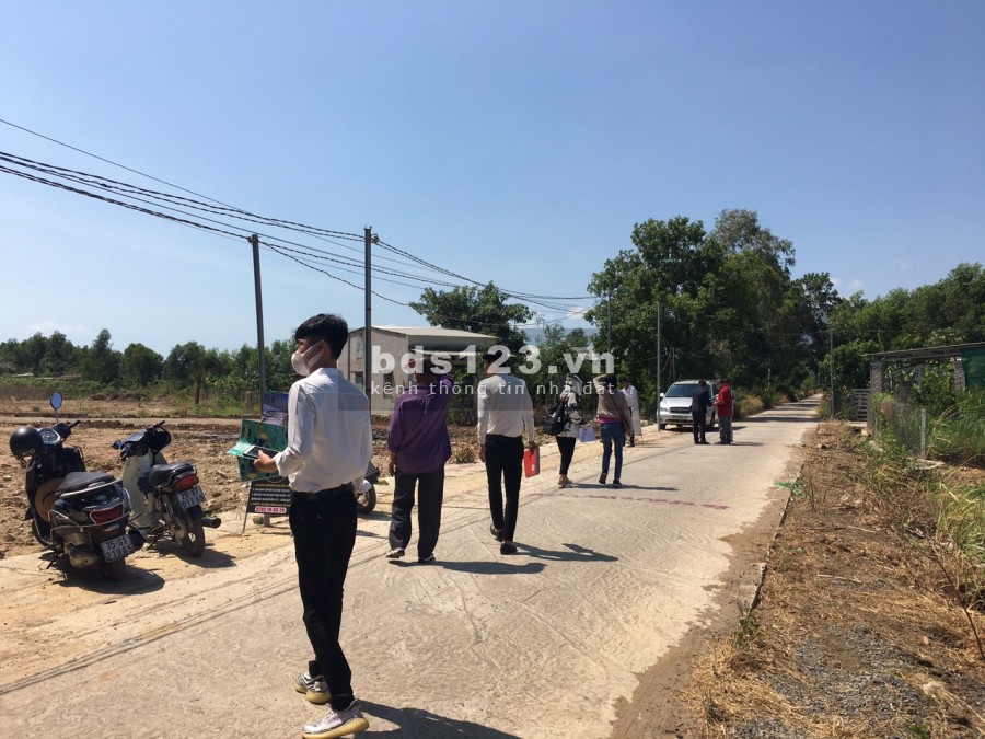 Đất mặt tiền ngay KCN Châu Đức, Sổ Riêng Thổ Cư Giá chỉ từ 5.9 tr/m2