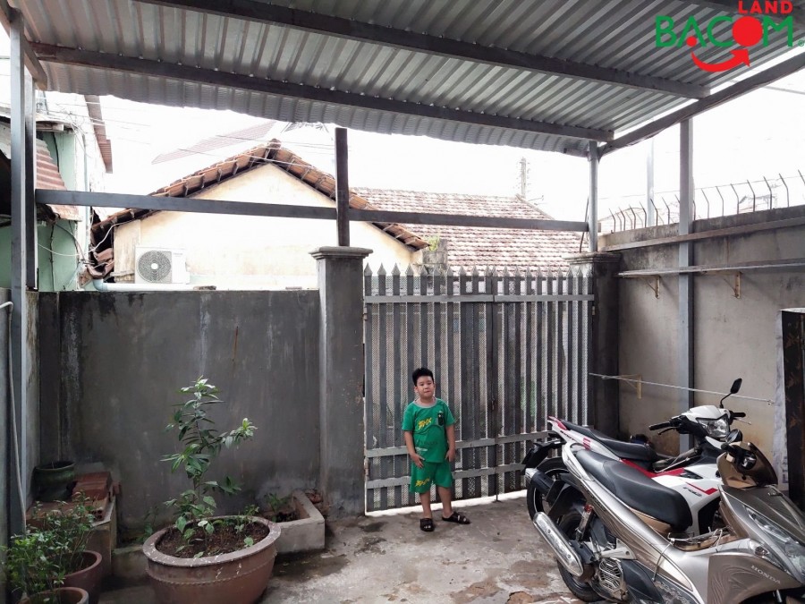 Bán nhà Tân vạn 79m2 gần UBND phường cách bùi Hữu Nghĩa vài bươc chân.sổ riêng thổ cư