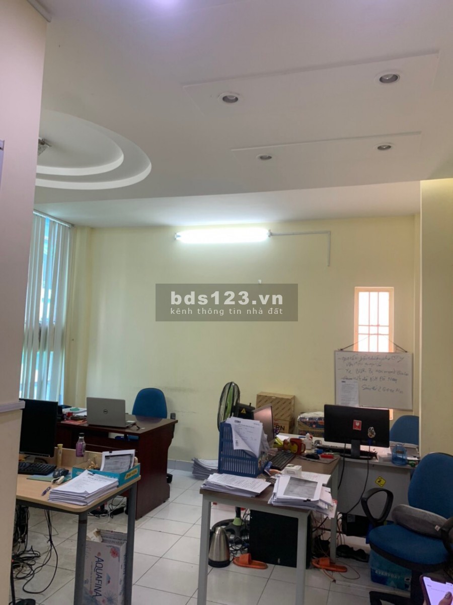 Cho thuê nhà Mặt Tiền Quận 3, 5x14m hầm 4 lầu