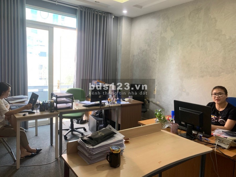 Cho thuê nhà Mặt Tiền Quận 3, 5x14m hầm 4 lầu