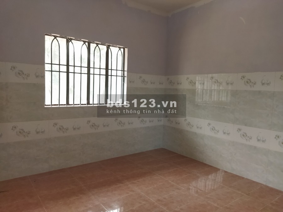 Bán nhà trung tâm TP.Bến Tre, sát cục thuế tỉnh giá rẻ