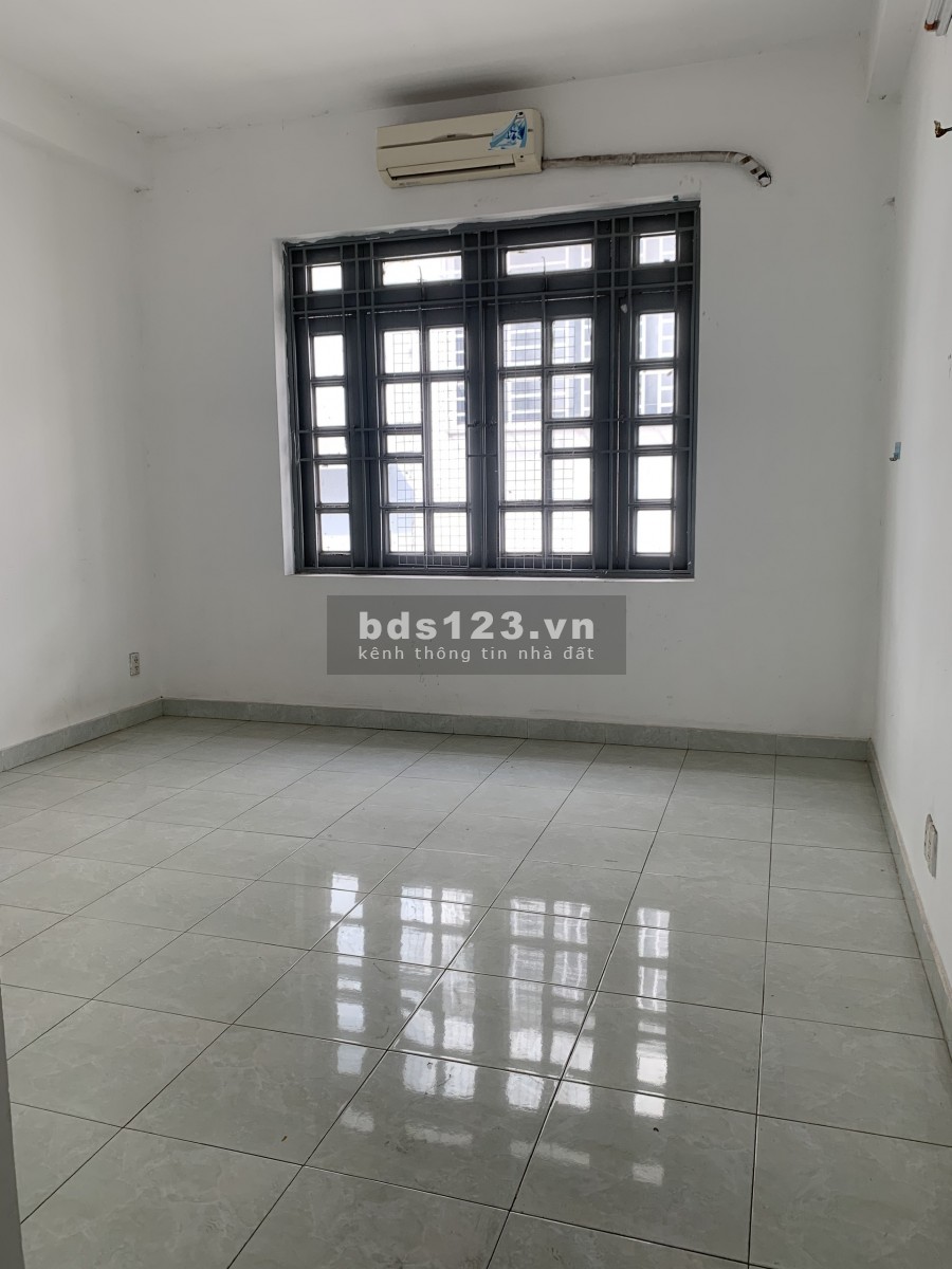 Nhà Nguyễn Hữu Cảnh, dt 4x20m 4 sàn gồm 6 phòng 6wc, nhà đẹp.