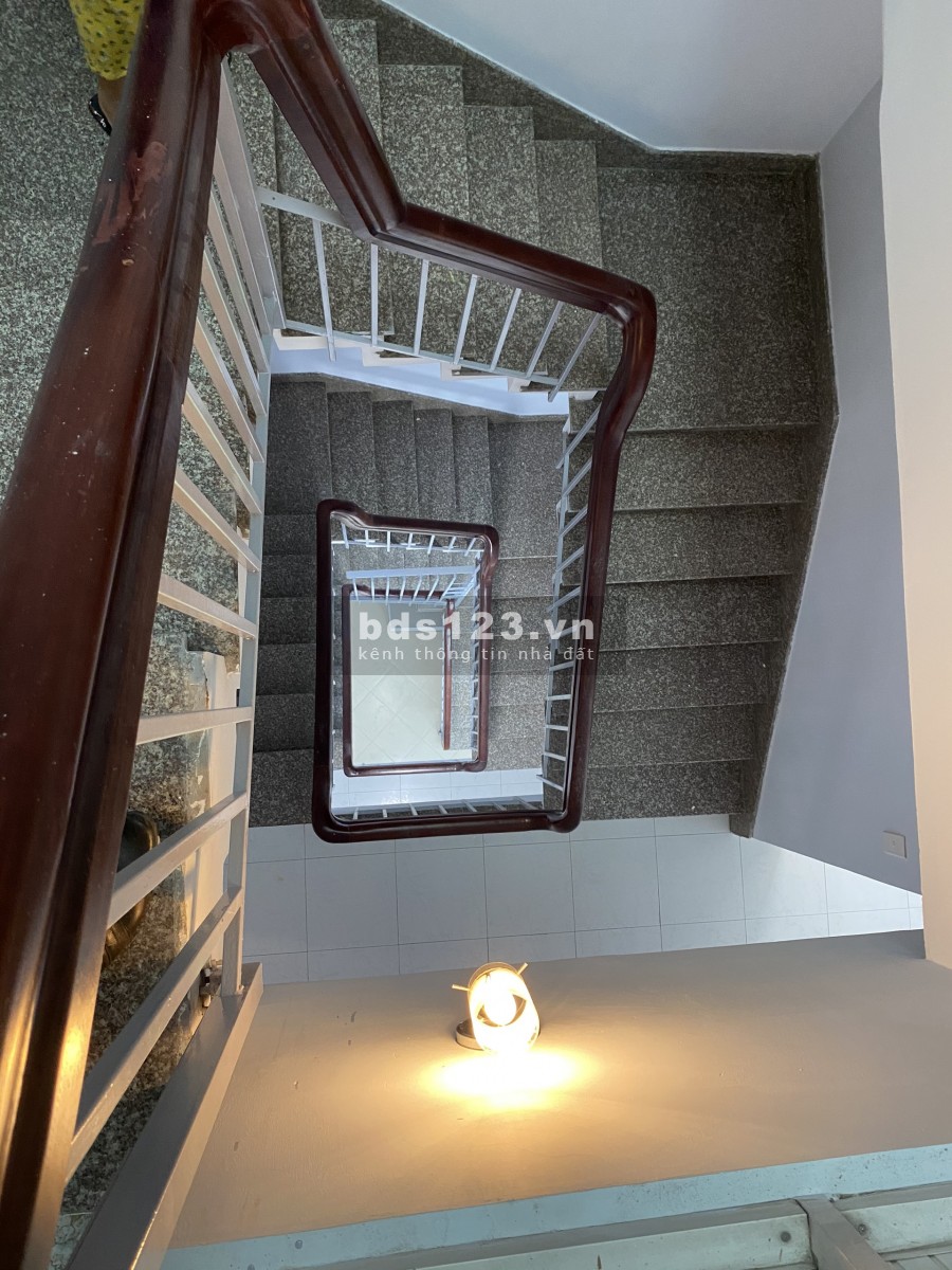 Mặt tiền Phan Bội Châu 1T 3L, PK PB 6PN 4Wc mới 25Tr/th Thương lượng