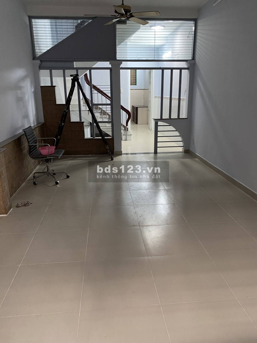 Mặt tiền Phan Bội Châu 1T 3L, PK PB 6PN 4Wc mới 25Tr/th Thương lượng