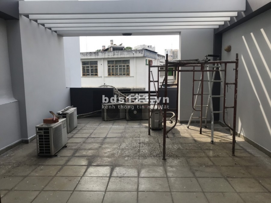 Cho thuê nhà mặt tiền Nguyễn Đình Chính phường 12 quận Phú Nhuận