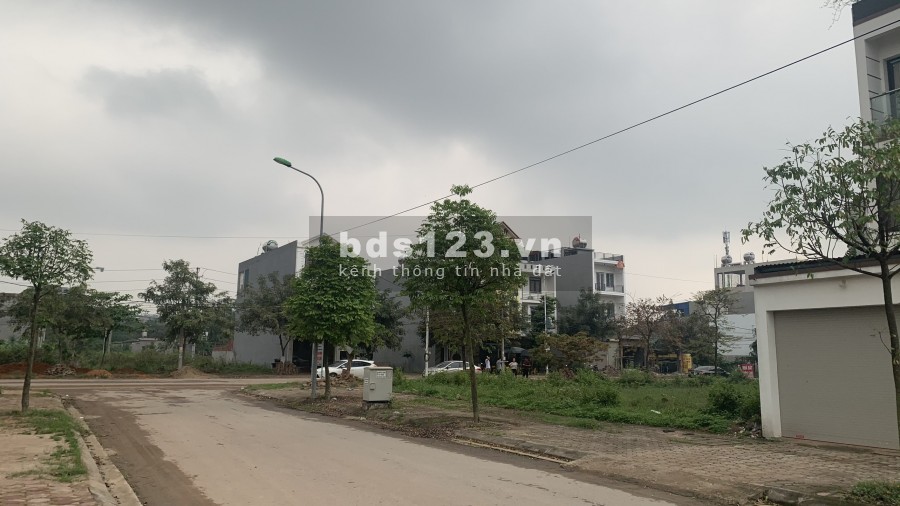 BÁN NHANH LÔ ĐẤT SỔ ĐỎ NGAY, 120M2, MT6M, BẰNG 2 ĐƯỜNG 36M, VIEW VƯỜN HOA ĐẮT GIÁ NHẤT KĐT MỚI XUÂN HOÀ – PHÚC YÊN L/H 0356144*921