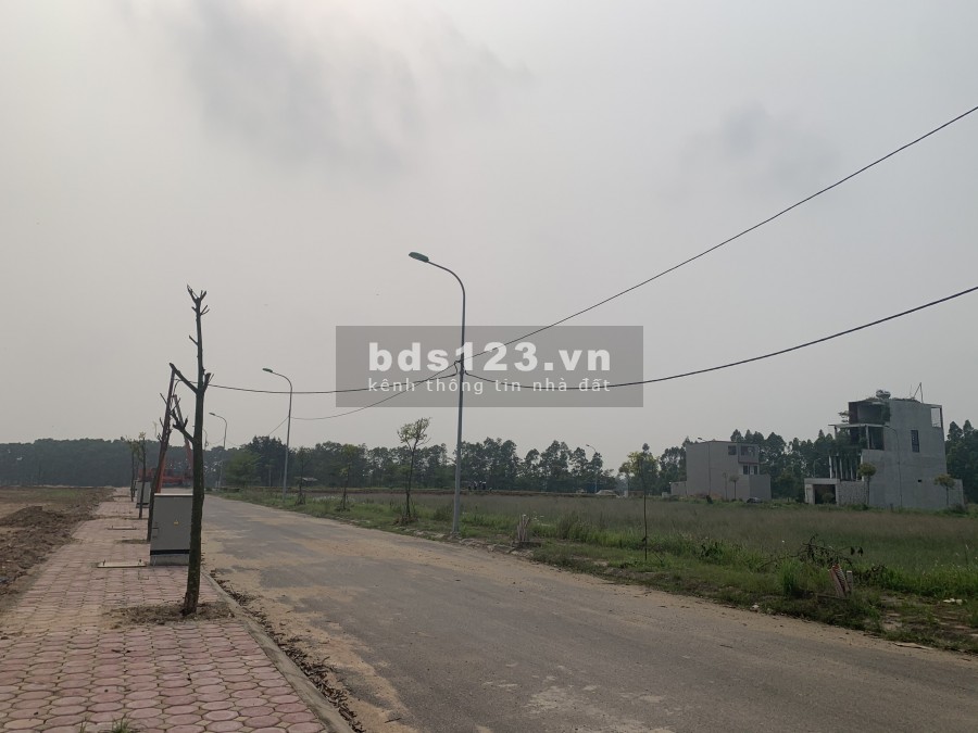 BÁN NHANH LÔ ĐẤT SỔ ĐỎ NGAY, 120M2, MT6M, BẰNG 2 ĐƯỜNG 36M, VIEW VƯỜN HOA ĐẮT GIÁ NHẤT KĐT MỚI XUÂN HOÀ – PHÚC YÊN L/H 0356144*921