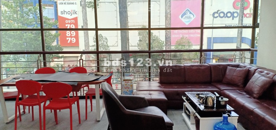 CHO Thuê Nhà MT LÝ THƯỜNG KIỆT 8M X 10M 5 TẦNG CÓ THANG MÁY .GIÁ 120TR/TH