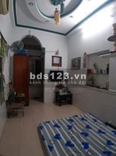 Bán nhà Tôn Đản giá 3.3 tỷ 4 tầng đẹp nở hậu 3 mặt thoáng Quận 4