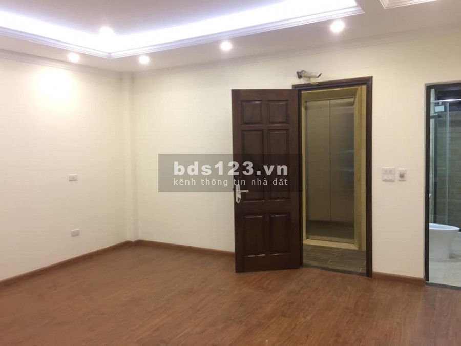 Cho thuê chung cư Discovery 302 Cầu Giấy