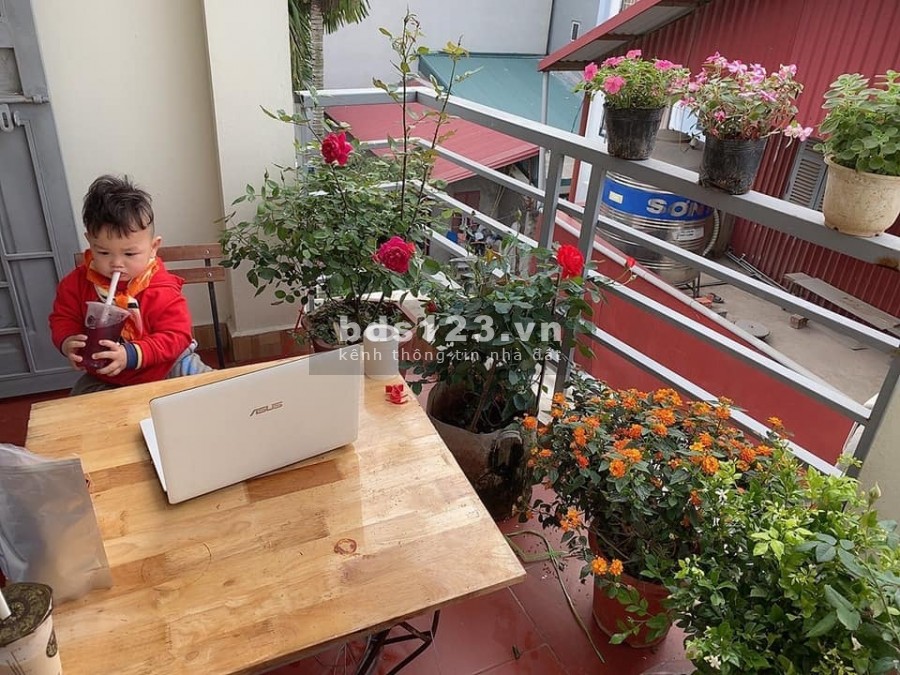4 TẦNG 36M2 SÁT L.LỤA VẠN PHÚC MẶT NGÕ, Ô TÔ 4 CHỖ ĐỖ CỬA ĐẸP, MỚI 99% FULL NỘI THẤT GIÁ 3,35 tỷ