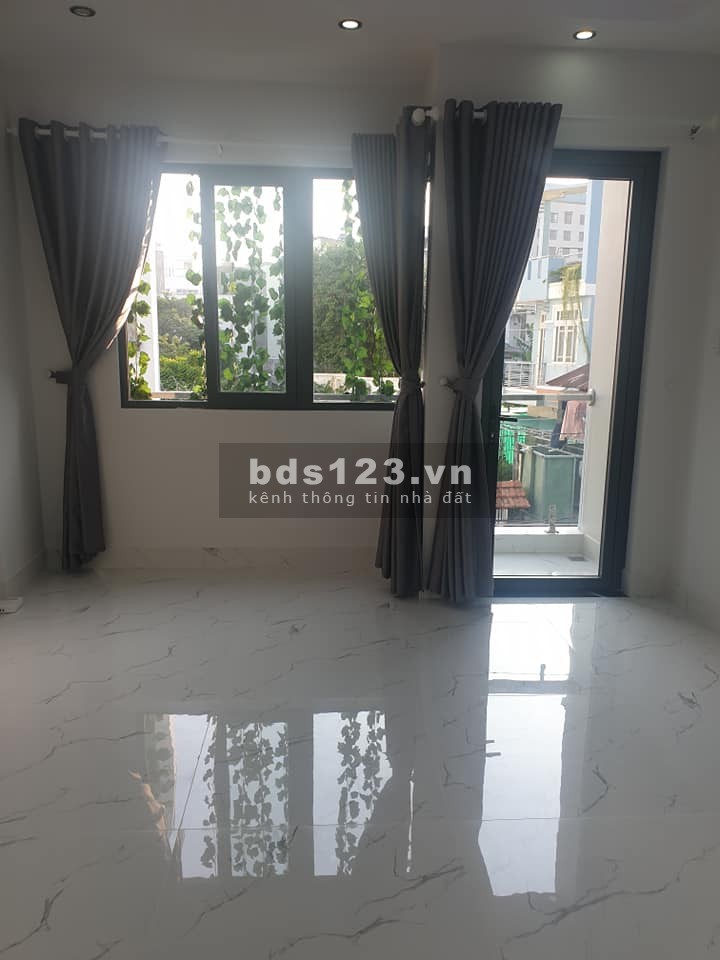 Bán Nhà Phố Gò Vấp HXH DT: 61m2, 3L, 4.2m x 13m, Giá Chỉ: 8.1 tỷ.