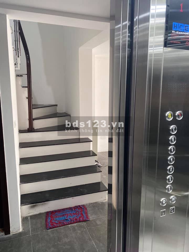 Bán tòa nhà 7 tầng mặt phố siêu đẹp Cầu Giấy 71m2 giá 23 tỷ