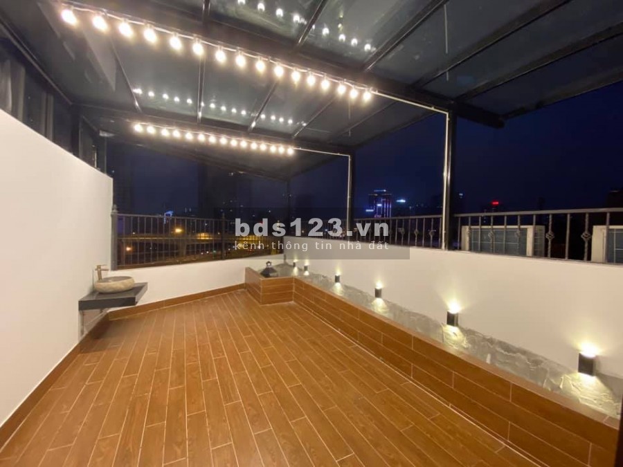 Bán tòa nhà 7 tầng mặt phố siêu đẹp Cầu Giấy 71m2 giá 23 tỷ