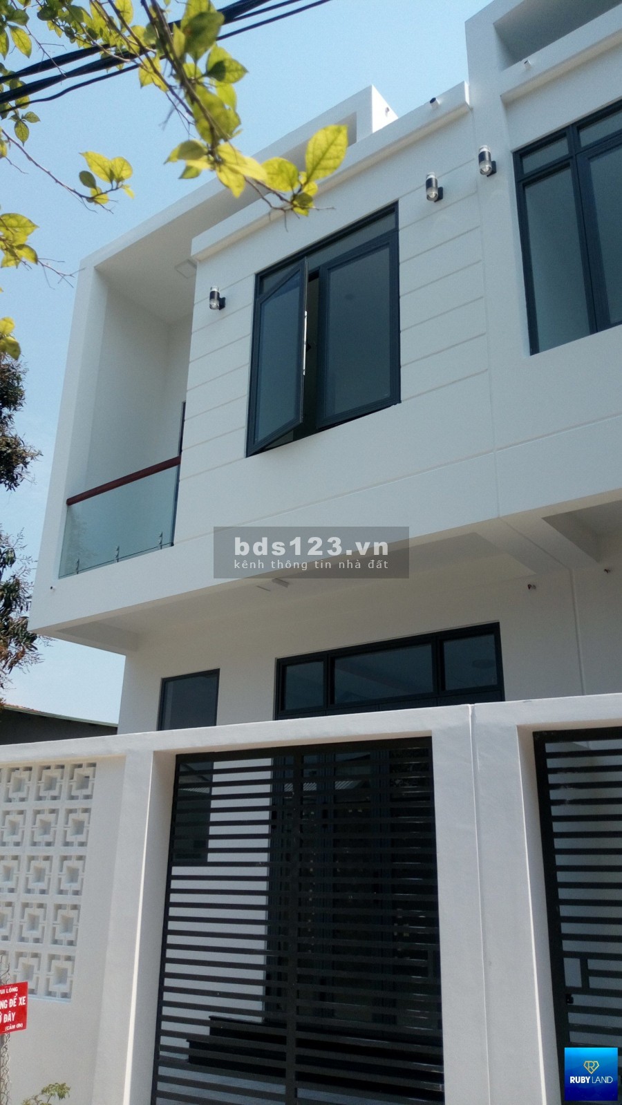BÁN NHÀ MỚI XÂY 2 TẦNG HIỆN ĐẠI PHƯỜNG PHƯỚC VĨNH