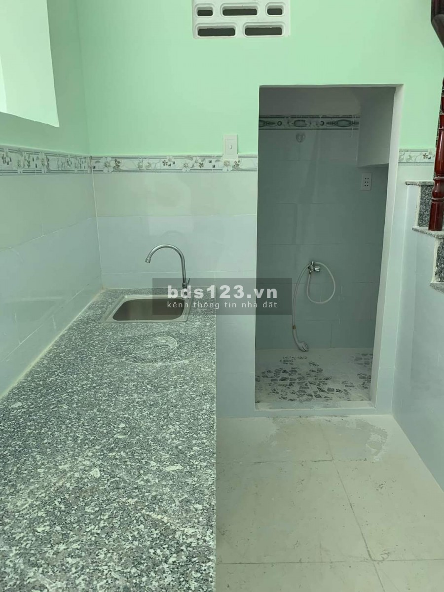 Giá 520 sở hữu 1 căn nhà TPHCM, quốc lộ 50 cầu ông thình, ngã 3 tân kim