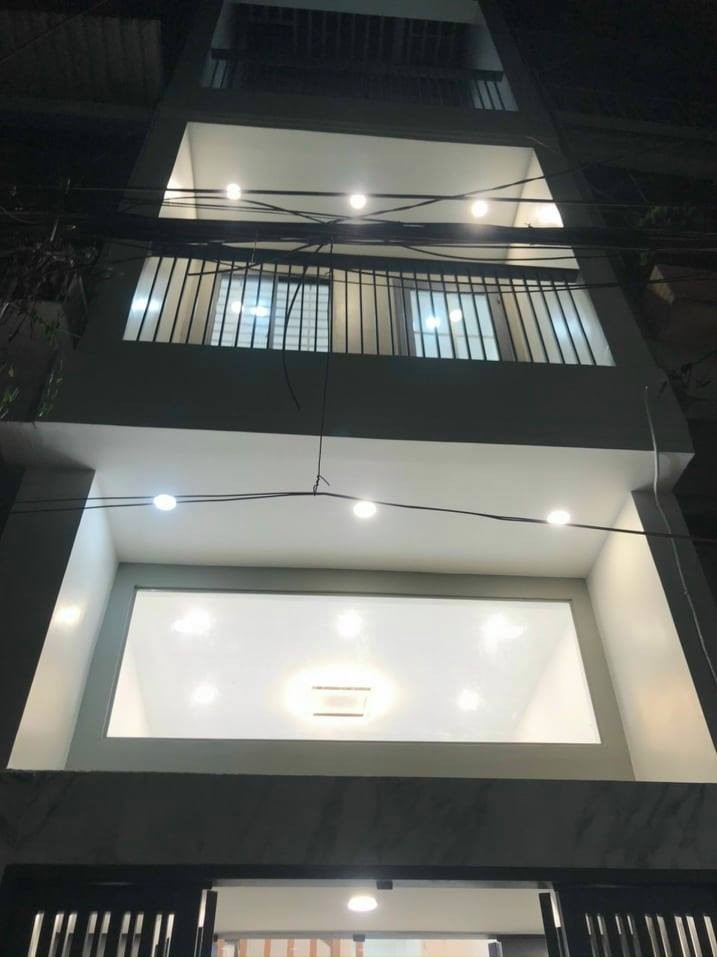 TÒA NHÀ VIP MẶT TIỀN, NÚI THÀNH, PHƯỜNG 12 TÂN BÌNH 136M2 32 TỶ