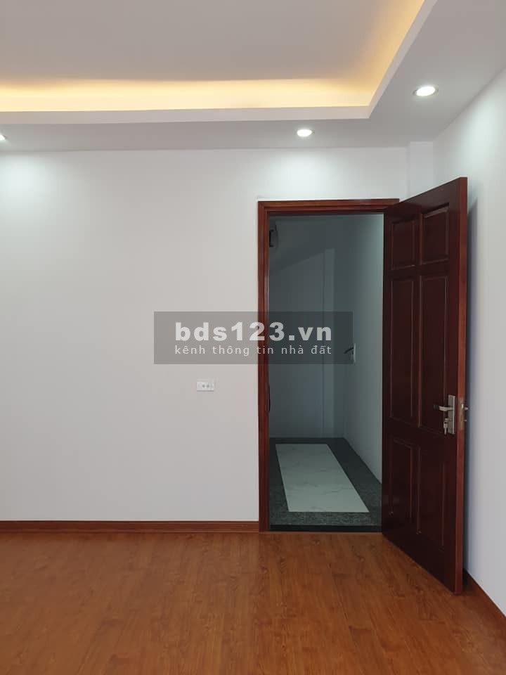 Bán nhà Thạch Bàn Nhà Mới, Oto Gần nhà, gần AEON 2.5 tỷ. DT: 32m