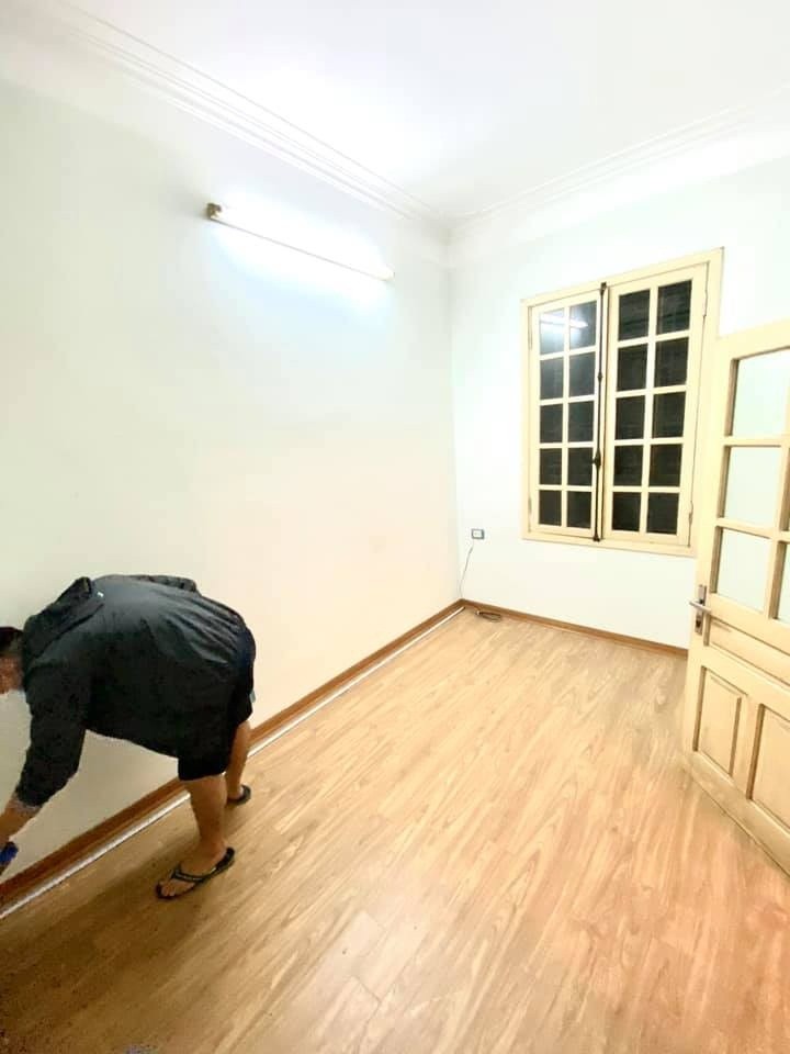 BÁN NHÀ LÔ GÓC PHỐ THÁI HÀ.ĐỐNG ĐA 40M 5 TẦNG MẶT TIỀN 7M GIÁ 5,5 TỶ