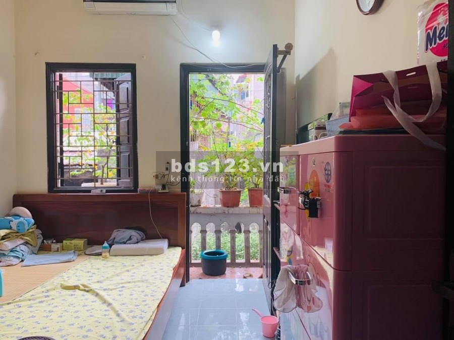 Bán nhà bạch mai 47mx4t xây chắc chắn, giá 2.35 tỷ lh 0916010180