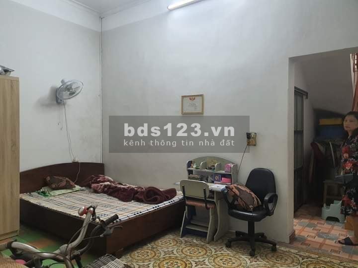 Bán GẤP nhà Phan Đình Giót 46m*3 tầng, mt5,2m, giá 4 tỷ.