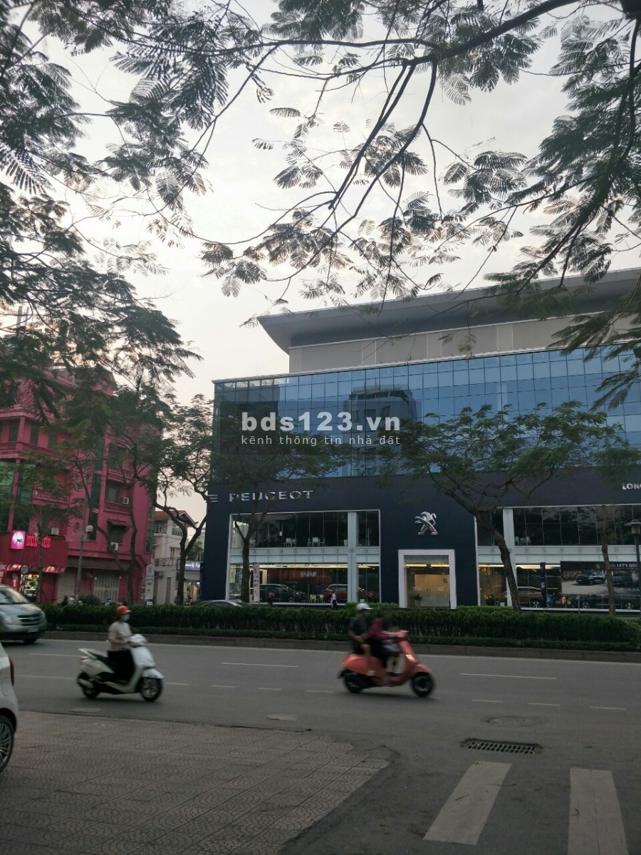 Cần bán gấp nhà ngõ 554 đường Nguyễn Văn Cừ 82m2, 4T, MT 4.3m, giá 7 tỷ. Ôtô, KD.