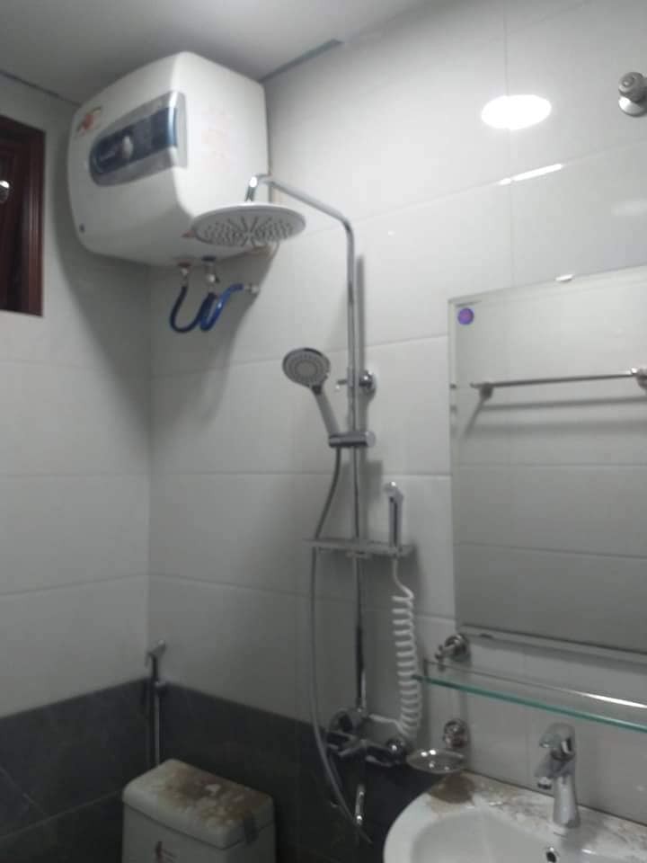 Bán Nhà 5 Tầng Kim Giang, Thanh Xuân, DT 36m2, 5 ngủ. Chỉ 4.05 Tỷ