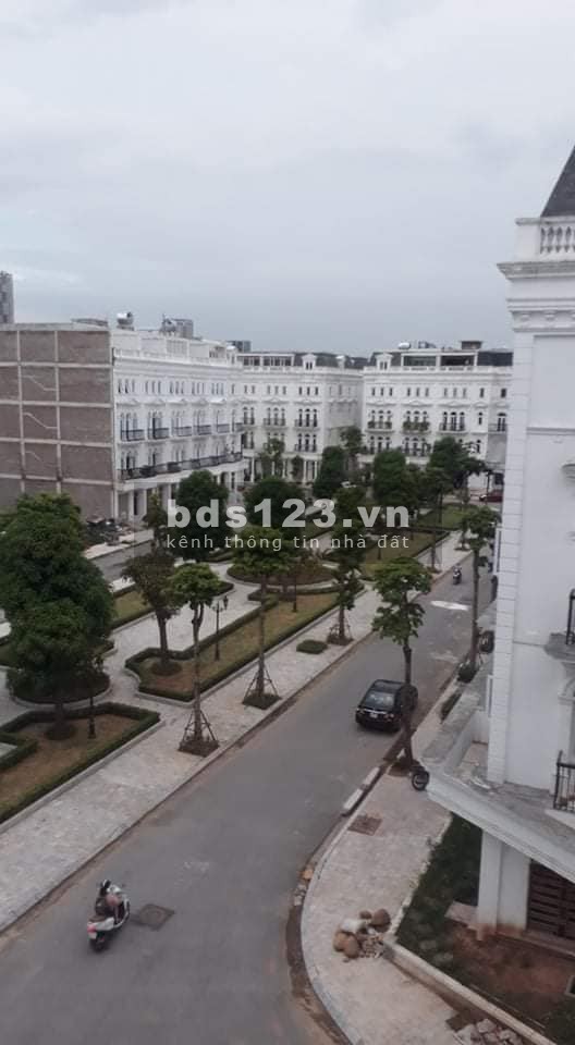 Bán Nhà Phố Đại Mỗ, 46m², Lô Góc, Ô tô Đỗ Cổng, giá 2 tỷ 63 Lh 0902083139