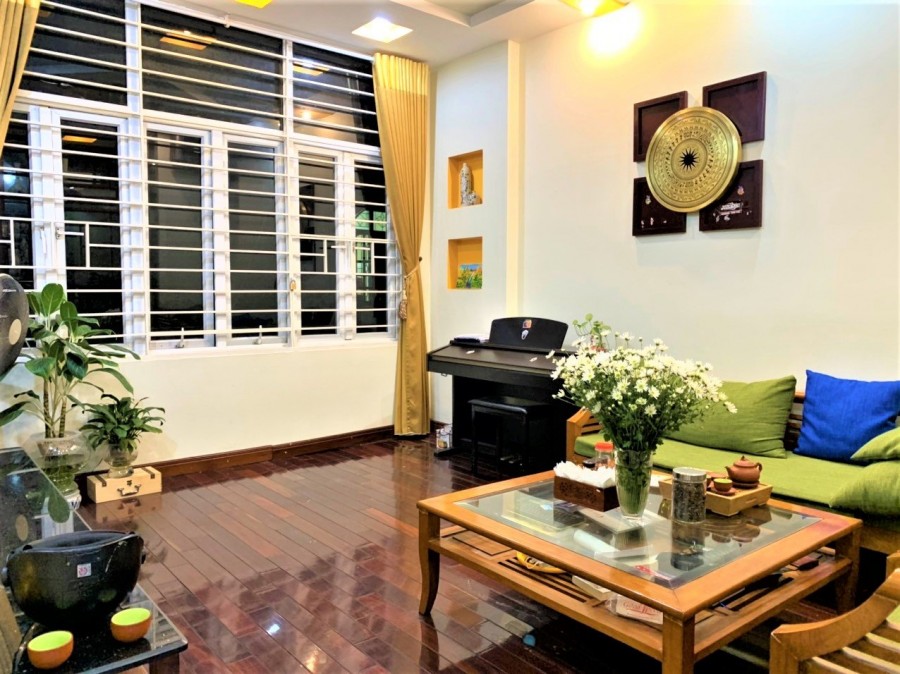Bán nhà phân lô mặt ngõ 26 Đặng Thuỳ Trâm, Hoàng Quốc Việt dt 61 m2 x 6 t giá 12,7 tỷ