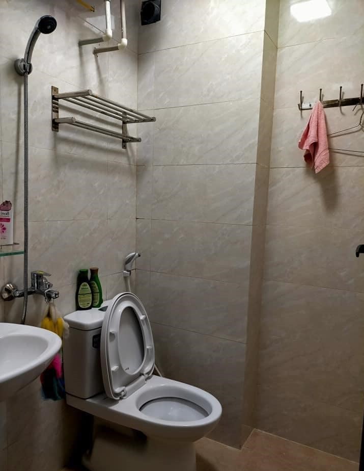 PHỐ VĂN CAO, 55M2, 5T, 5.4 Tỷ, Nhà Cực Đẹp, Dòng Tiền Tốt, Cực Gần Hồ Tây.