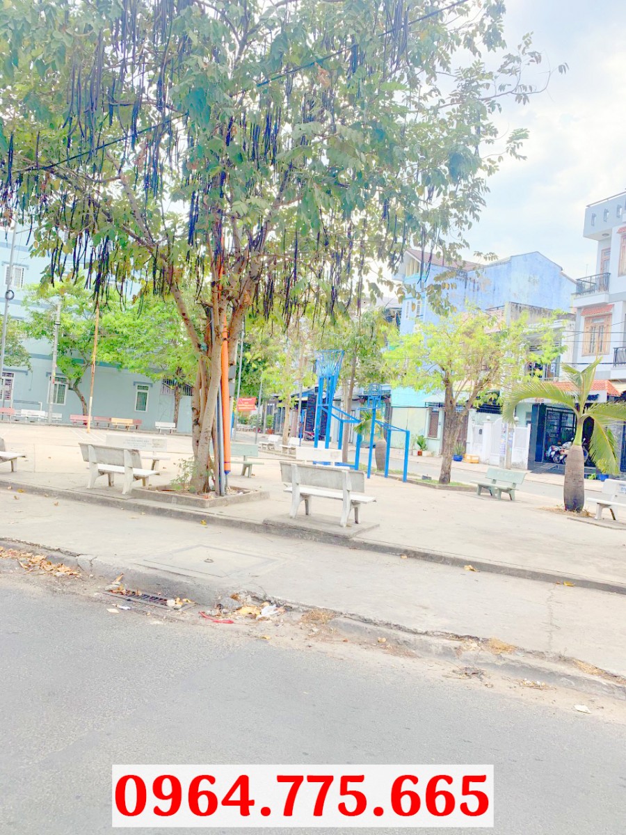 Nhà đẹp đối diện công viên cây xanh - Ngay Mặt Tiền Đường Lớn Số 19 Linh Trung Thủ Đức