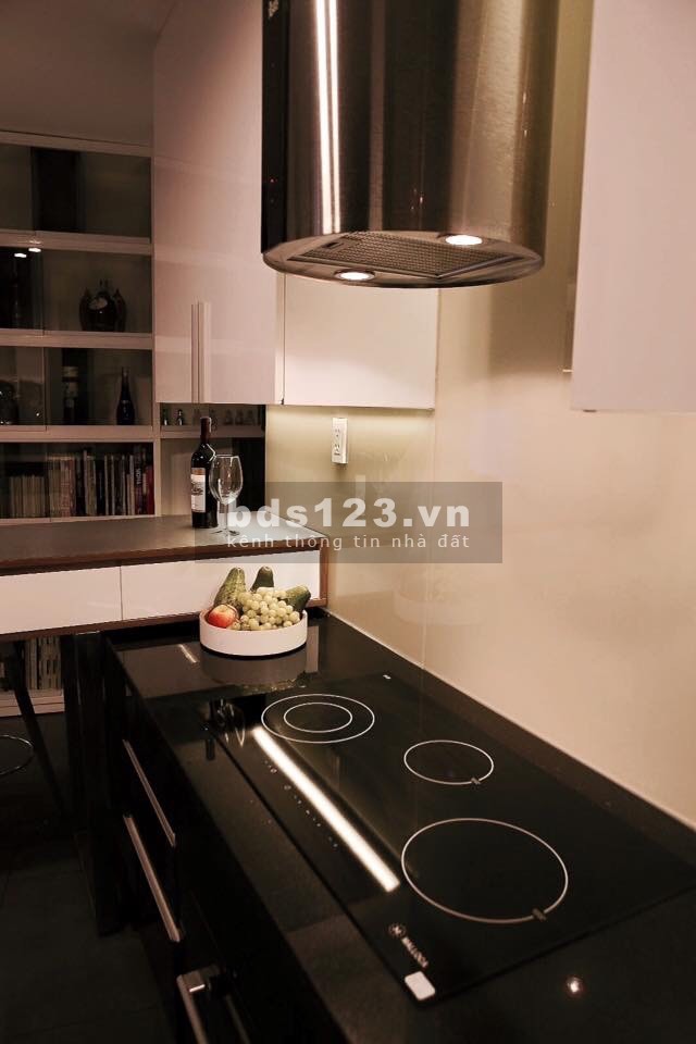 Căn hộ Central Plaza cho thuê căn 2PN, tầng cao, thông thoáng, Giá chỉ 10Tr