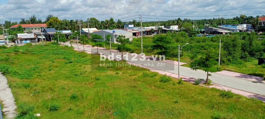 Đất nền mặt tiền ngay trung tâm thị trấn Thạnh Phú