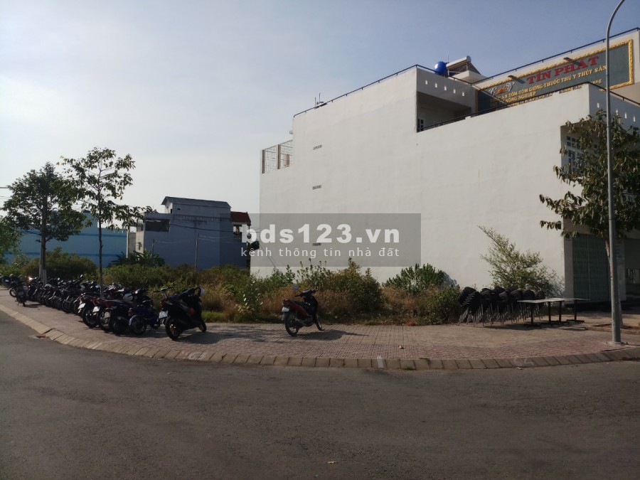 Ngày 18/04/2021, ngân hàng VIB hỗ trợ thanh lý 18 lô đất khu Tên Lửa 2 - Bình Tân, sổ riêng đầy đủ