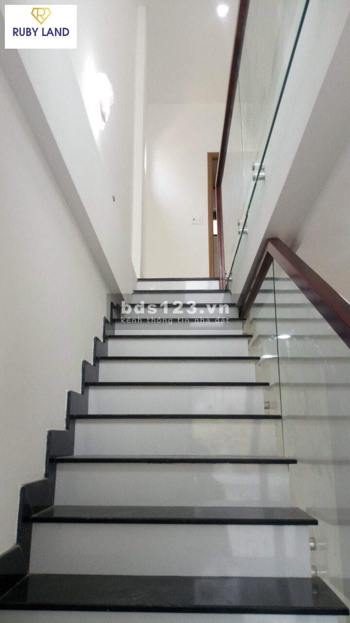 BÁN NHÀ MỚI XÂY 2 TẦNG HIỆN ĐẠI PHƯỜNG PHƯỚC VĨNH