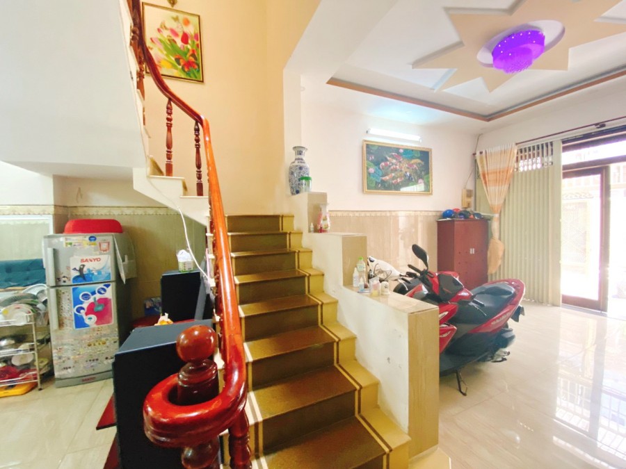Nhà mới, 2 lầu, HXH đỗ cửa đường 100 Bình Thới P14 Q11