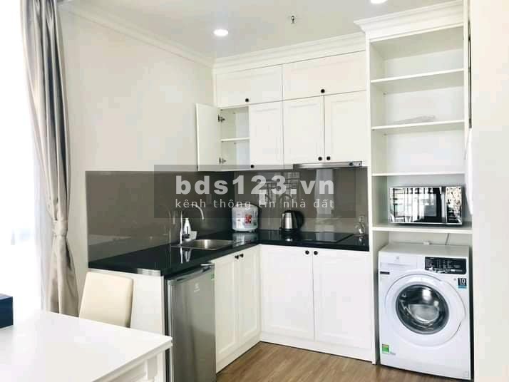 Cả Gia Đình Định Cư Úc Bán Gấp Nhà Trần Bình Trọng Quận 5 Diện Tích 28m2 Chỉ 5.9 tỷ