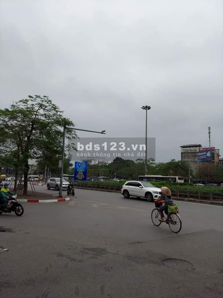 Cần Bán nhà Mặt phố Kim Hoa Đống Đa Kinh doanh sầm uất Dt 33m2 chỉ 5.9 tỷ