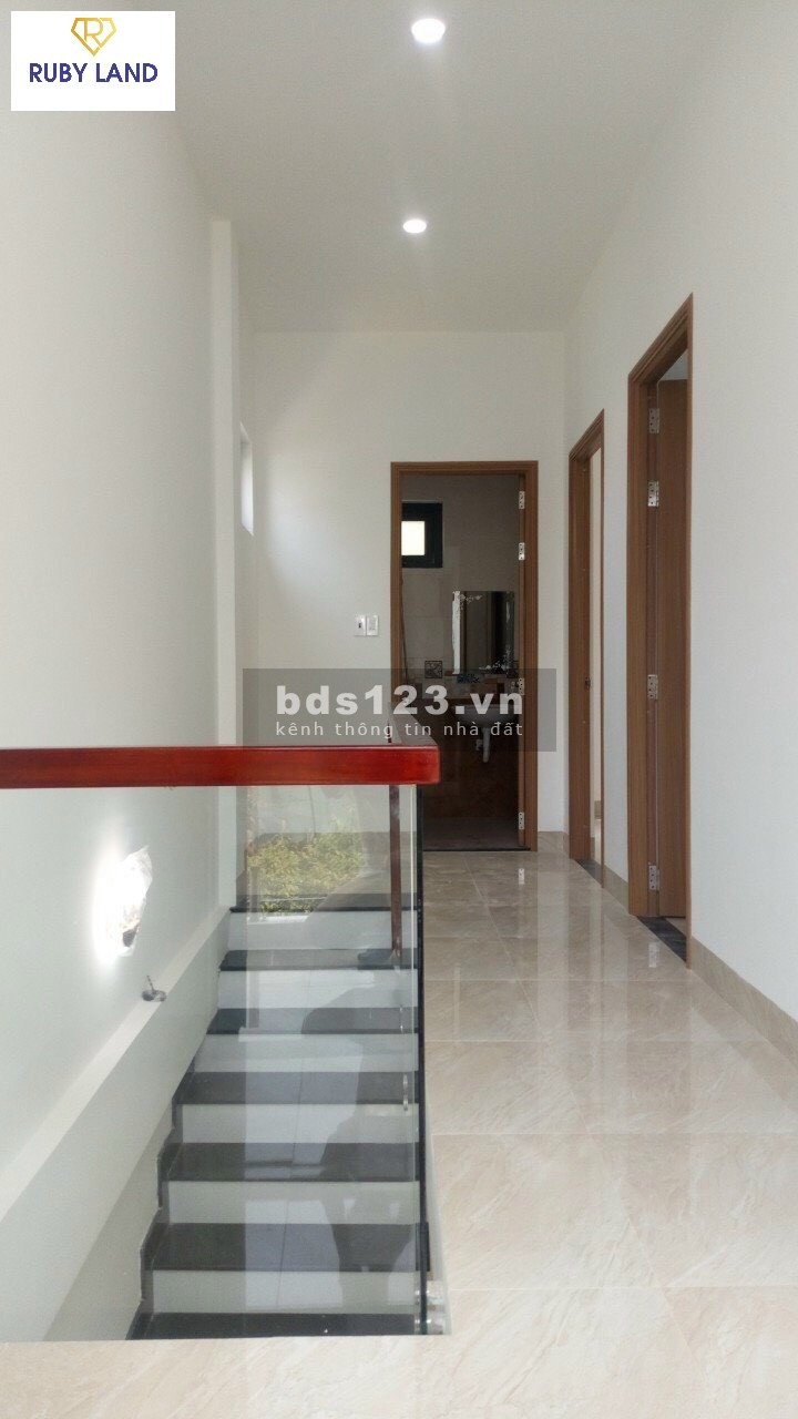 BÁN NHÀ MỚI XÂY 2 TẦNG HIỆN ĐẠI PHƯỜNG PHƯỚC VĨNH