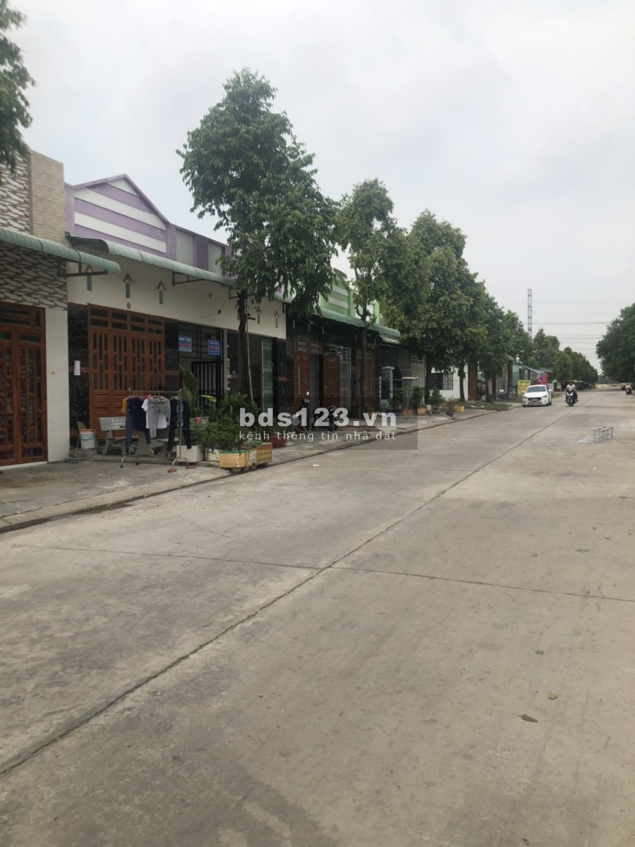 Tôi Chính Chủ cần bán căn nhà trọ mới xây và lô đất ở vị trí đẹp đối diện chợ để trang trải nợ cần bán gấp với giá rẻ
