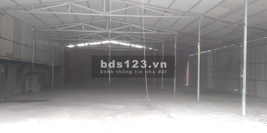 CHO THUÊ 500M2, 800M2, 1000M2, 3000M2, 5000M2 KHO BÃI NHÀ XƯỞNG TẠI CHÂN CẦU THANH TRÌ