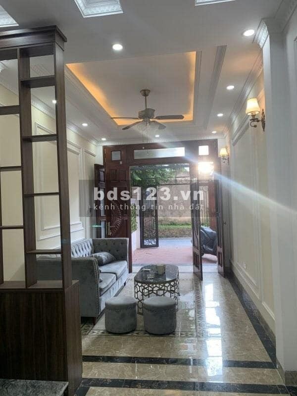 Bán nhà đường Tô Hiến Thành diện tích 45 m^2 5 tầng, mặt tiền 5m, giá 5,5 tỷ